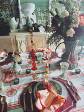 Load image into Gallery viewer, THE SCALLOPED NAPKIN (BURNT RED) - SET